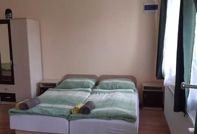 Majatalo Bajusz Vendégház