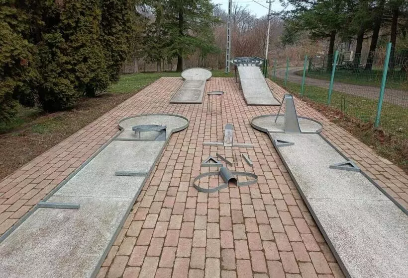 ペンション Hétházpuszta Erdészlak