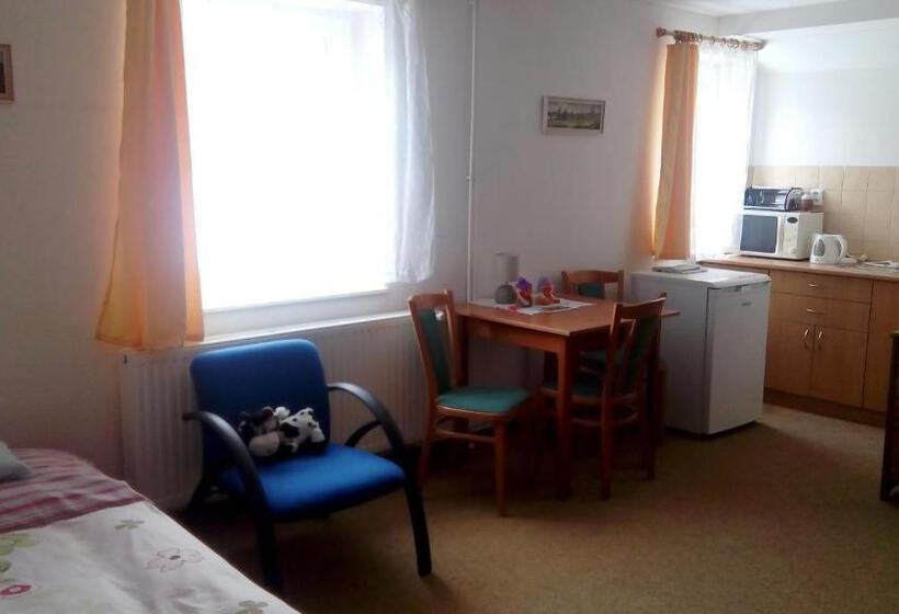 פנסיון Penzion Edelštejn