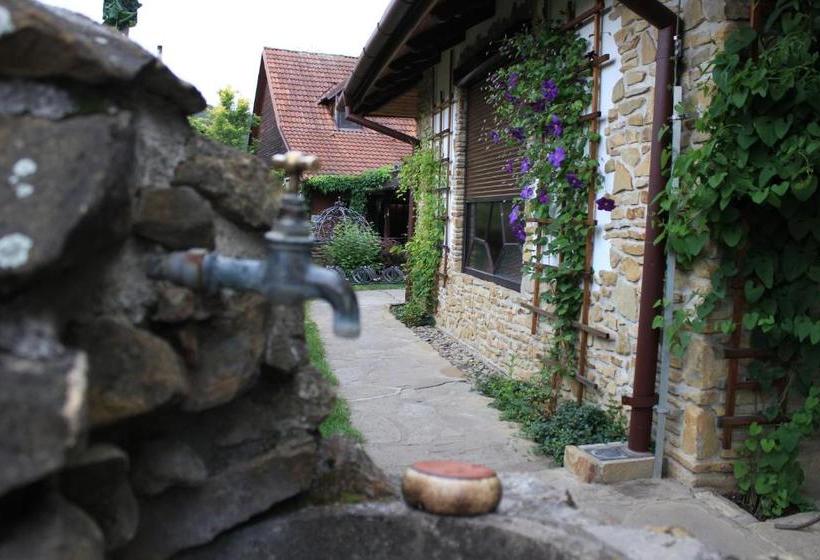 بنسيون Penzion Roseta