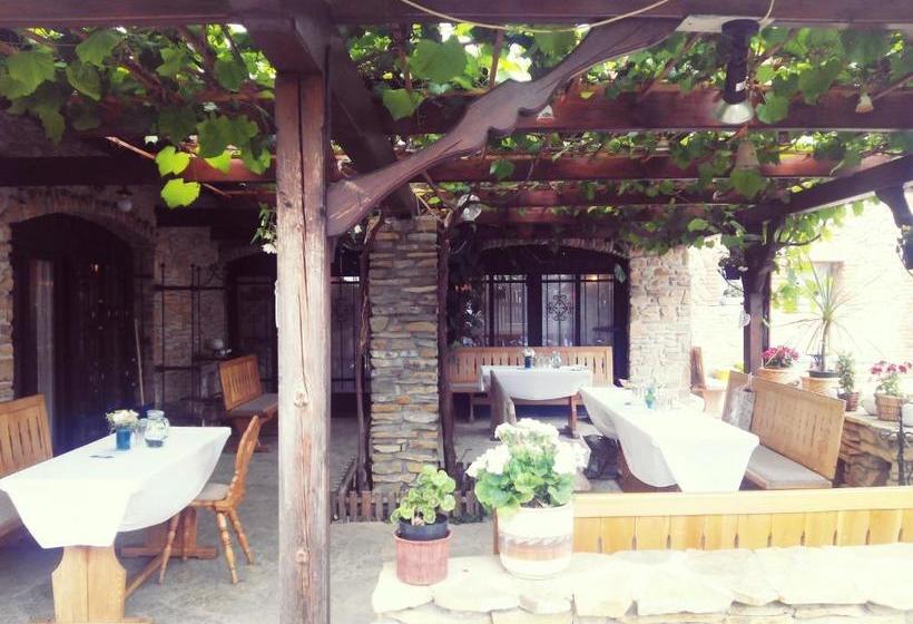 بنسيون Penzion Roseta