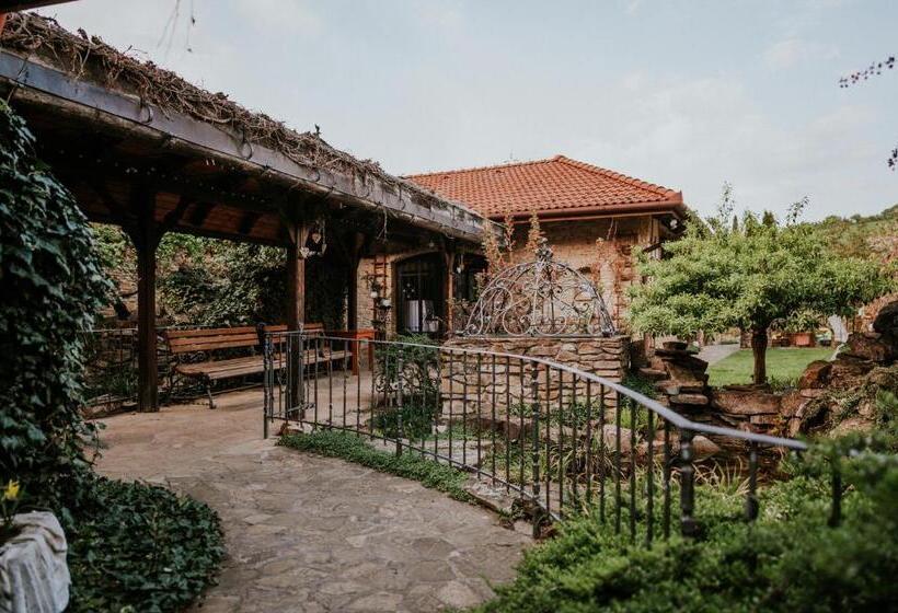 بنسيون Penzion Roseta