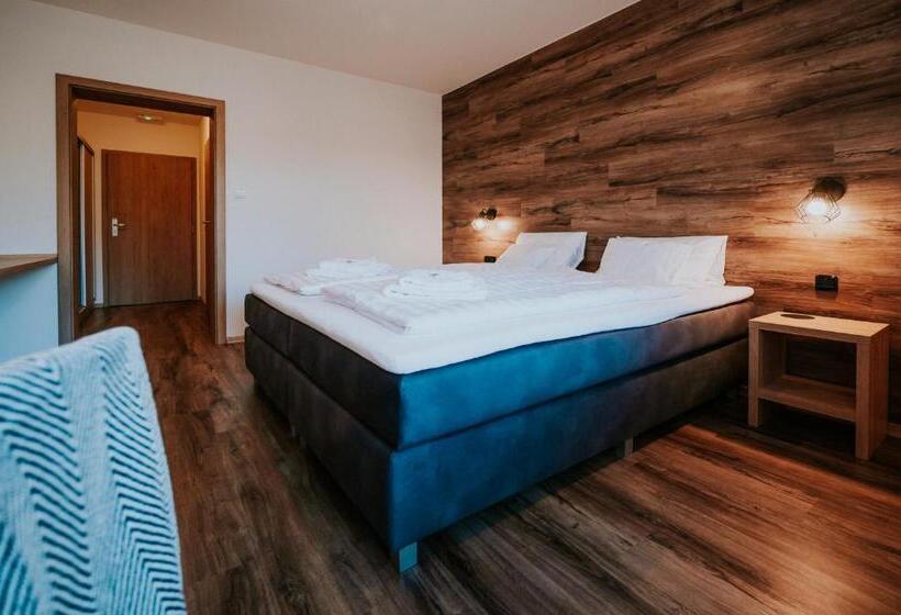 بنسيون Penzion Roseta