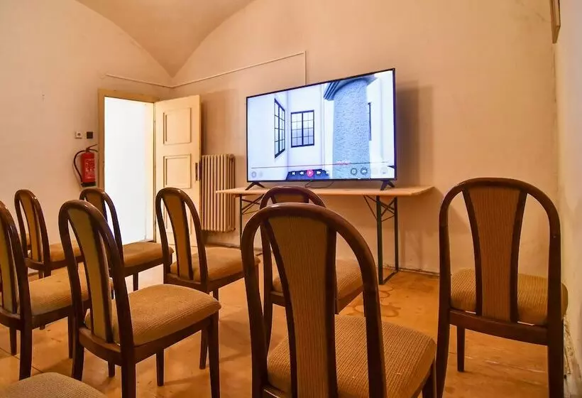 پانسیون Zámek Račice