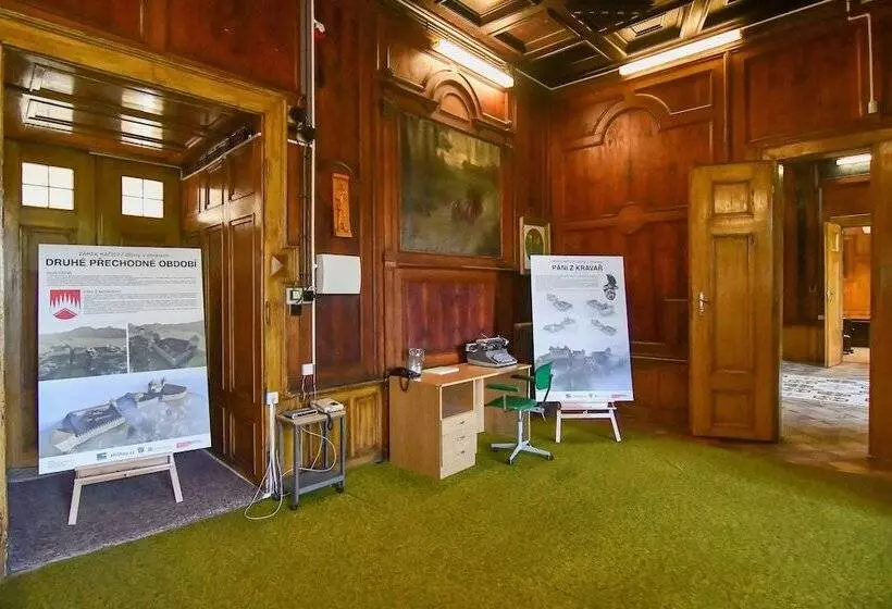 پانسیون Zámek Račice