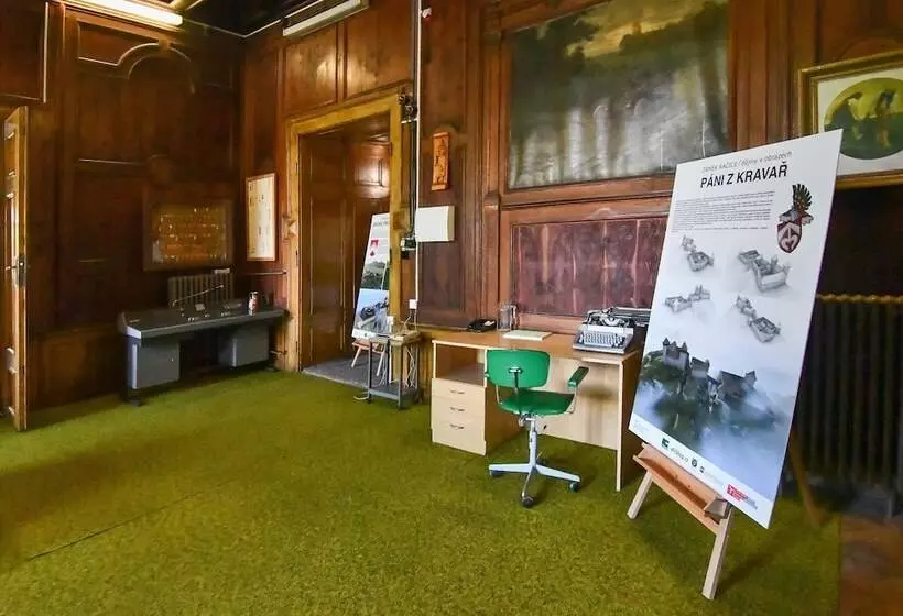 پانسیون Zámek Račice