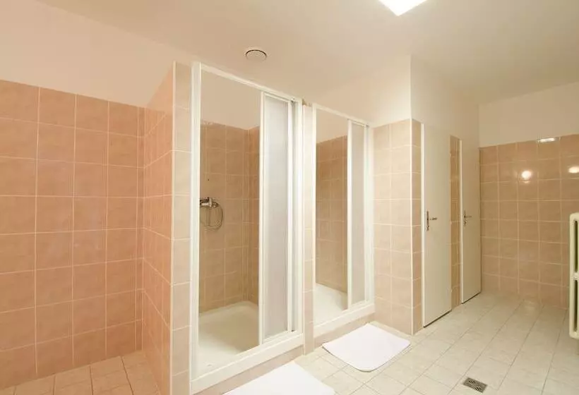 پانسیون Zámek Račice