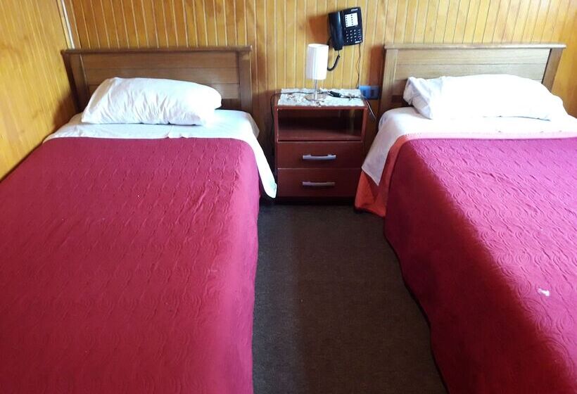 هاستل Hostal Reymar