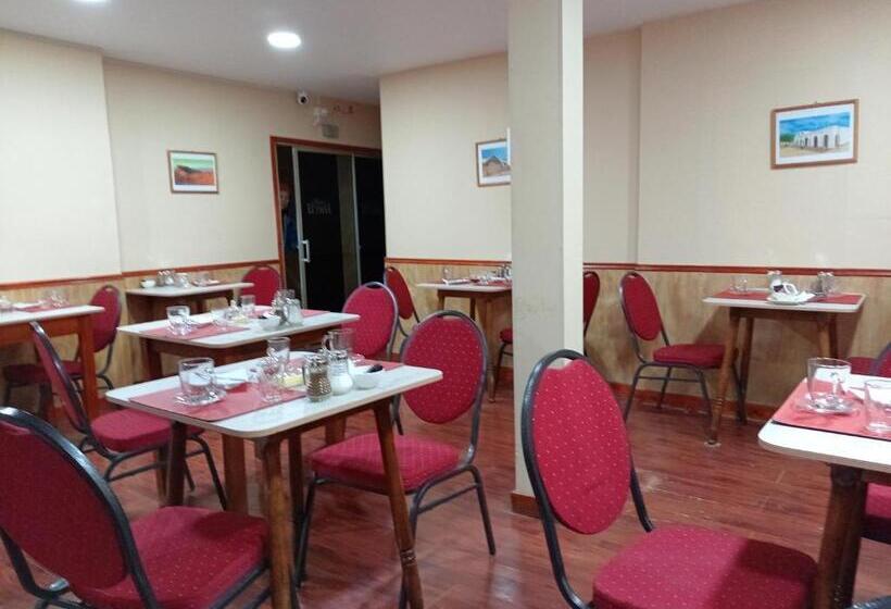 هاستل Hostal Reymar