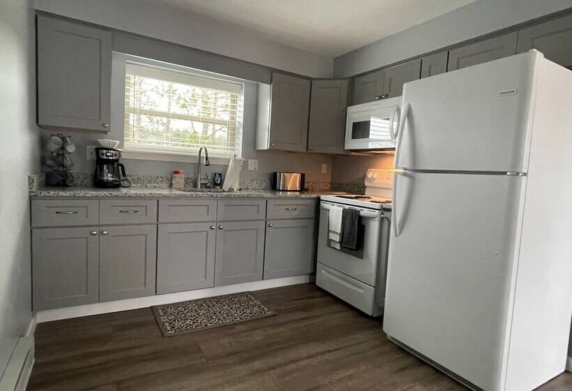 Hostel The Inn At Canaan