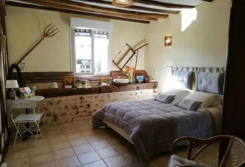 Aamiaismajoitus (B&B) Les Logis Du Breuil