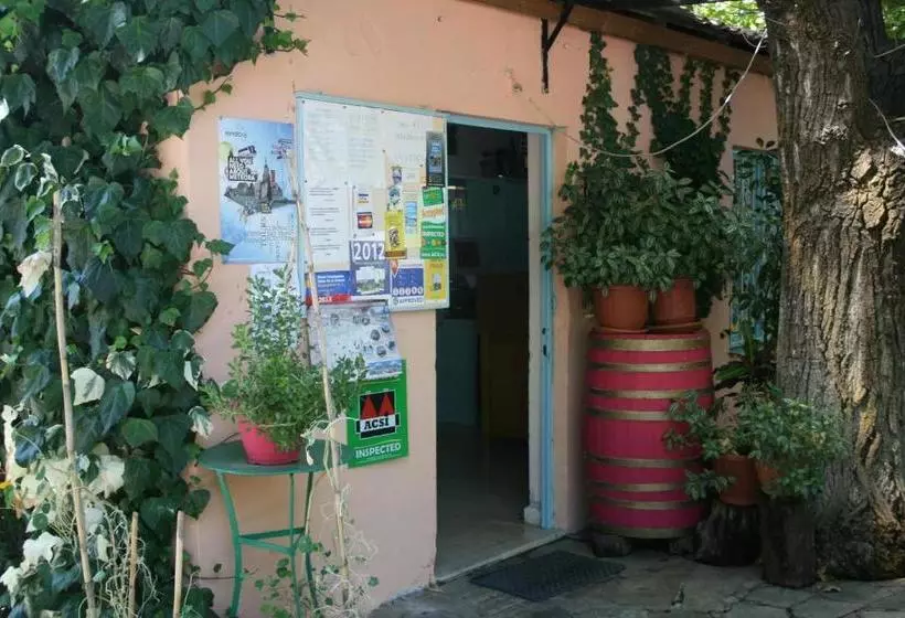 Aamiaismajoitus (B&B) Meteora Garden