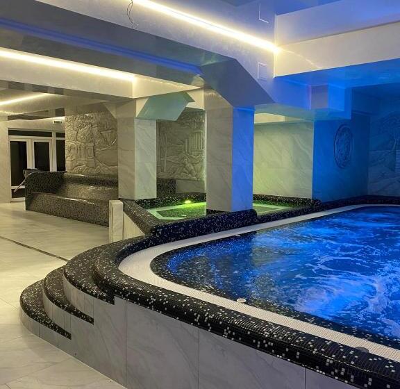 호텔 Chorna Skelya Resort & Wellness