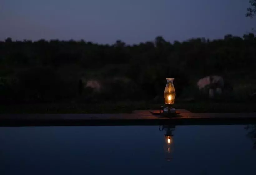 Hotelli Ivory Wilderness River Rock Lodge