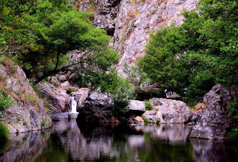 Отель Rural Solar Das Freiras