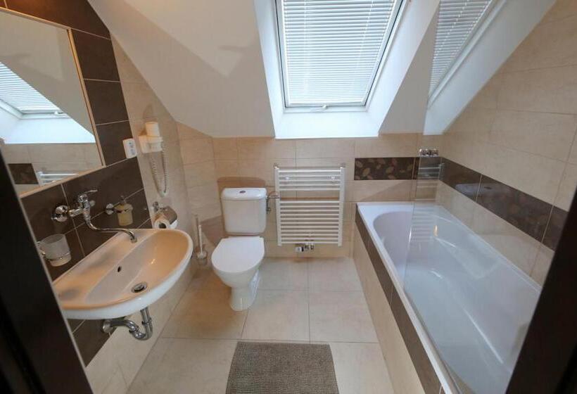 ペンション Penzion U Hraběnky