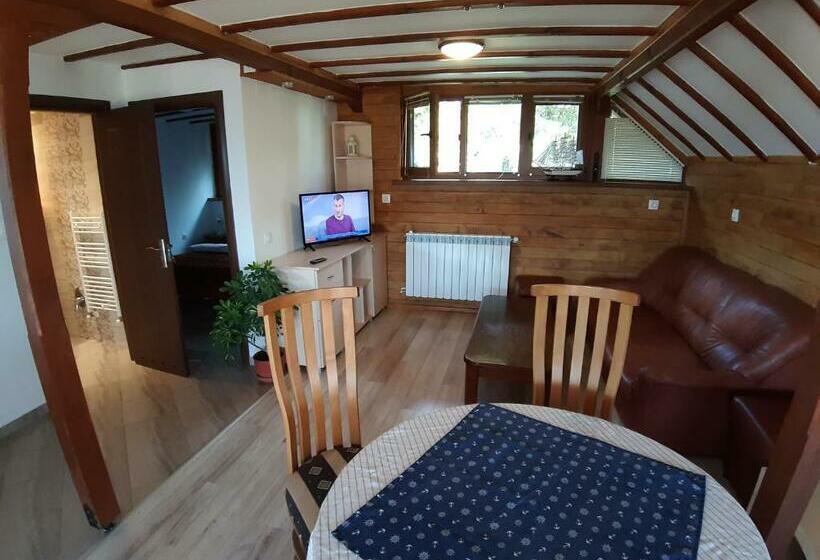 膳宿费 Tora Bora Guest House