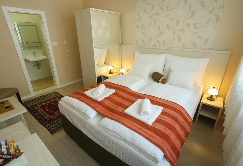 پانسیون Villa Prestige