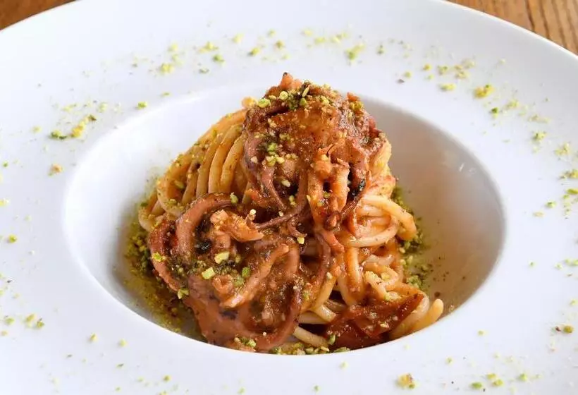 ホテル Agriturismo La Sassicaia