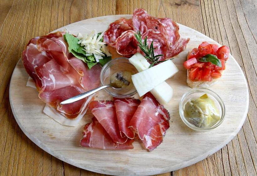 Hotelli Agriturismo La Sassicaia