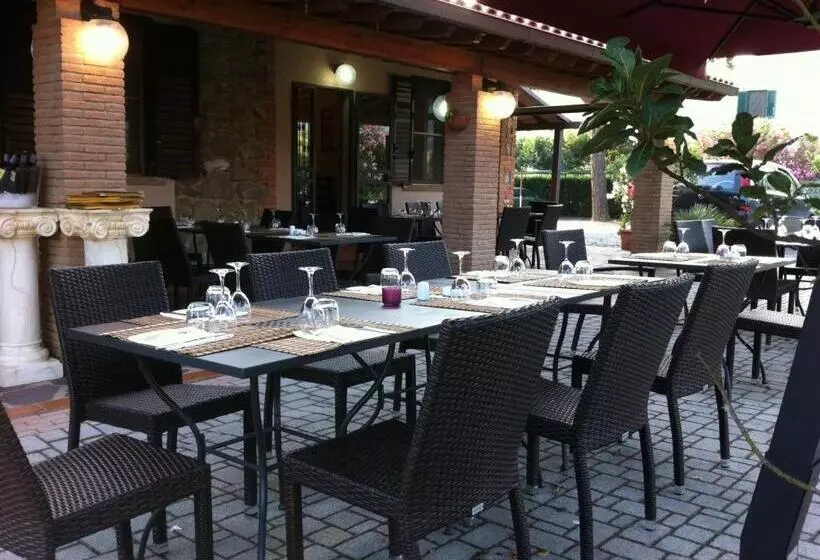 ホテル Agriturismo La Sassicaia