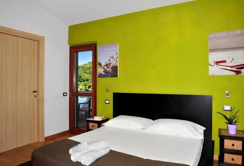 ホテル Agriturismo La Sassicaia