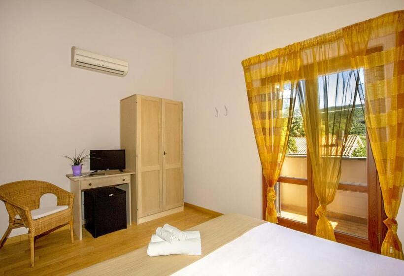 Hotelli Agriturismo La Sassicaia