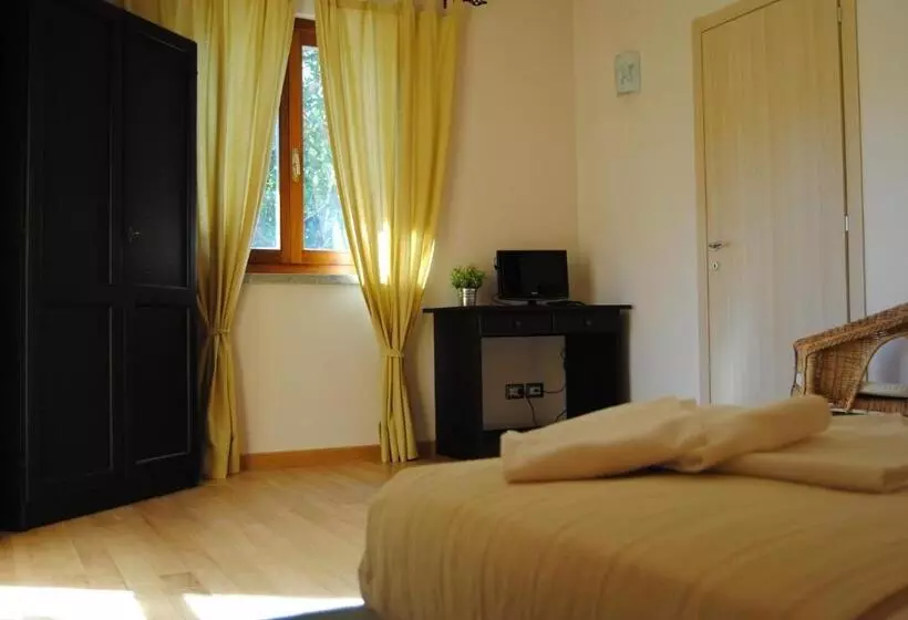 ホテル Agriturismo La Sassicaia