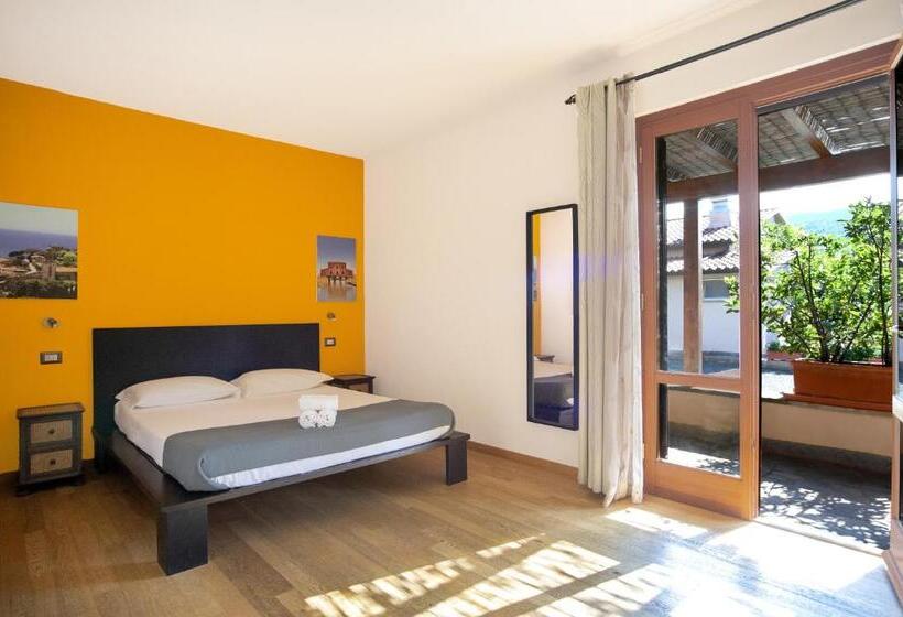 Hotelli Agriturismo La Sassicaia