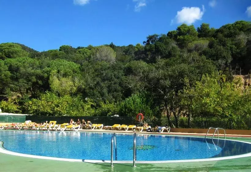 הוסטל Camping Pola