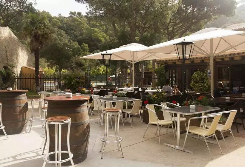 הוסטל Camping Pola