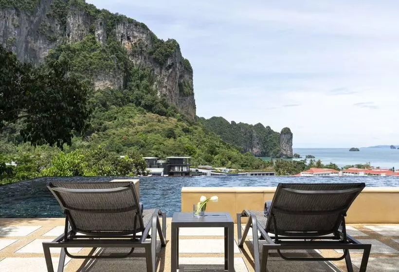 Avani Ao Nang Cliff Krabi Resort