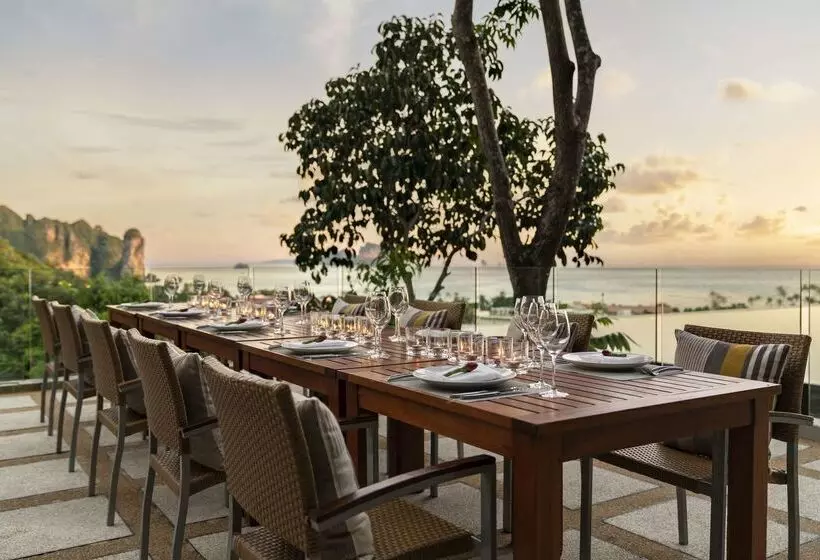 Avani Ao Nang Cliff Krabi Resort