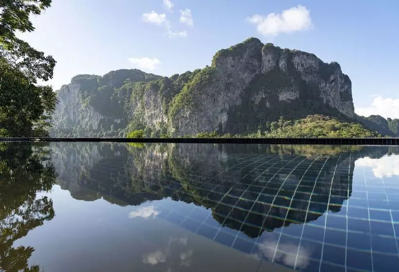 Avani Ao Nang Cliff Krabi Resort