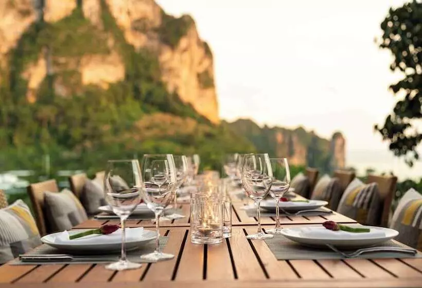 Avani Ao Nang Cliff Krabi Resort