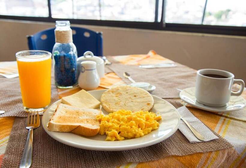 هتل Ayenda 1133 Casa Polty