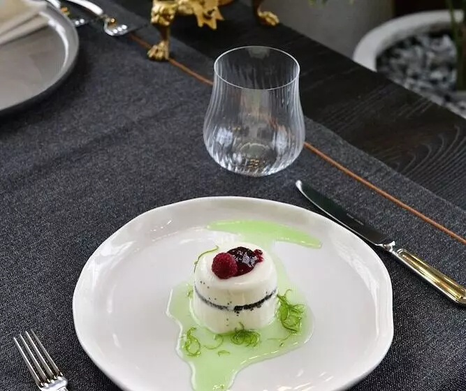 ホテル Sacred Mansion