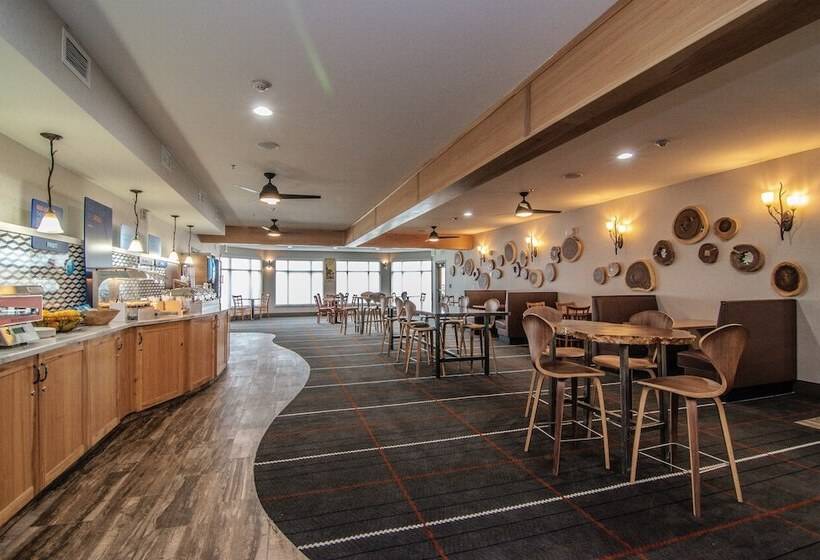 Holiday Inn Express Hotel & Suites Kalispell, An Ihg
