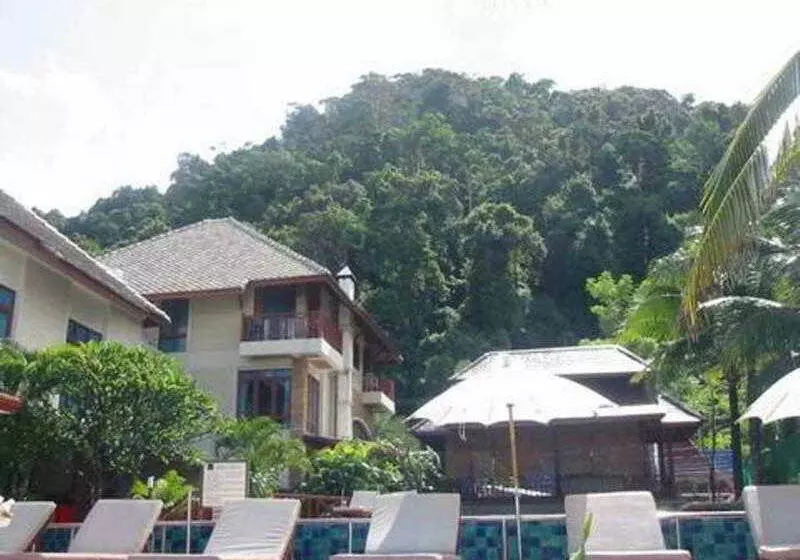Hotel Mac Resort