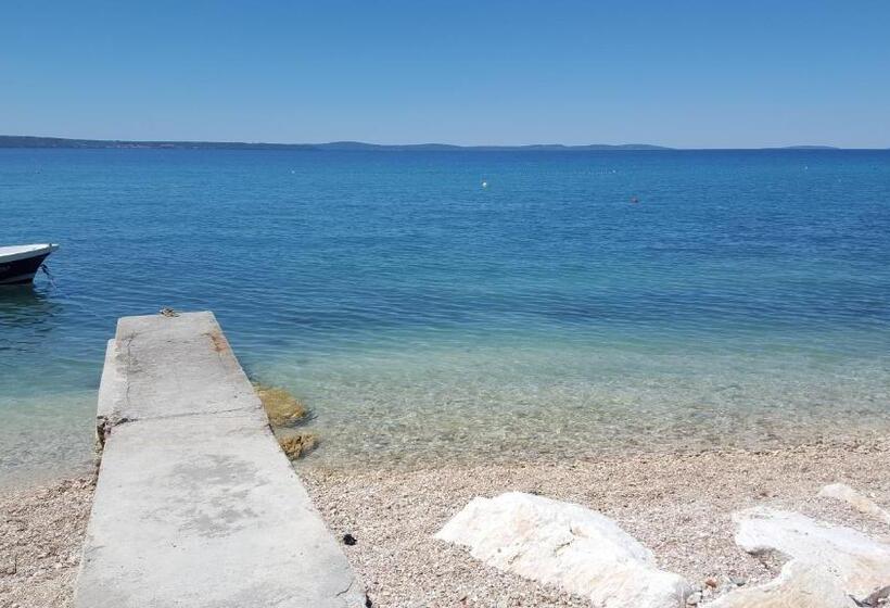 בית מלון כפרי Marin Apartments