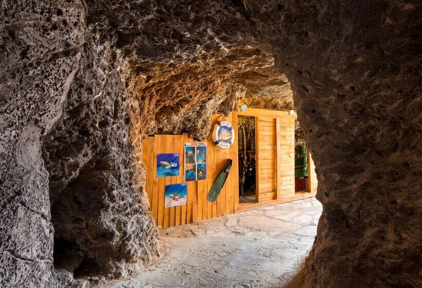 בית מלון כפרי Ramada Plaza Antalya