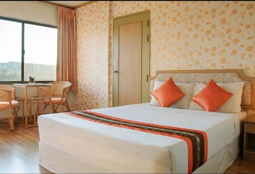 Hotel Takiab Beach Resort