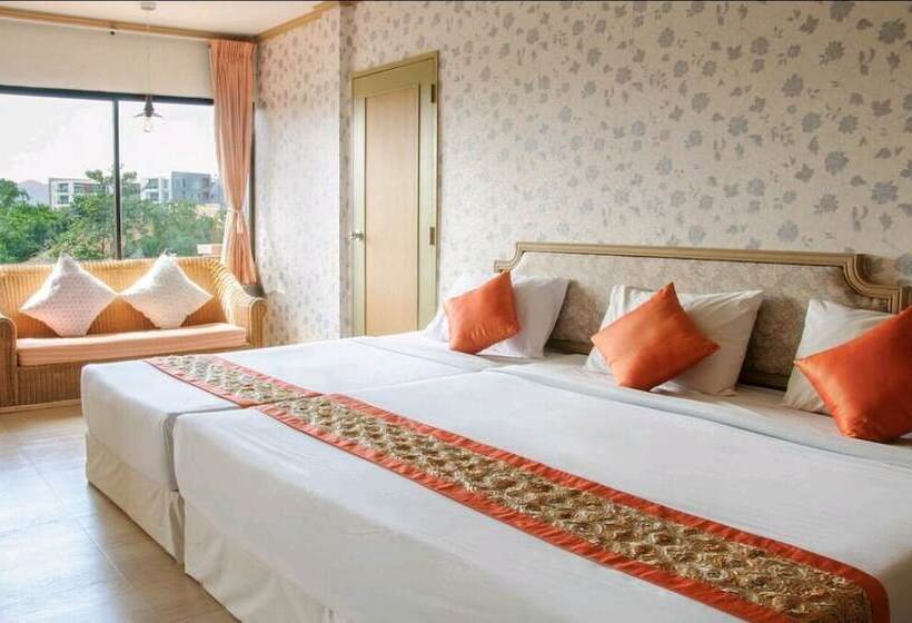 Hotel Takiab Beach Resort