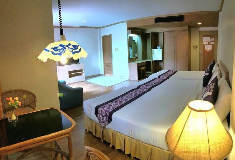 Hotel Takiab Beach Resort