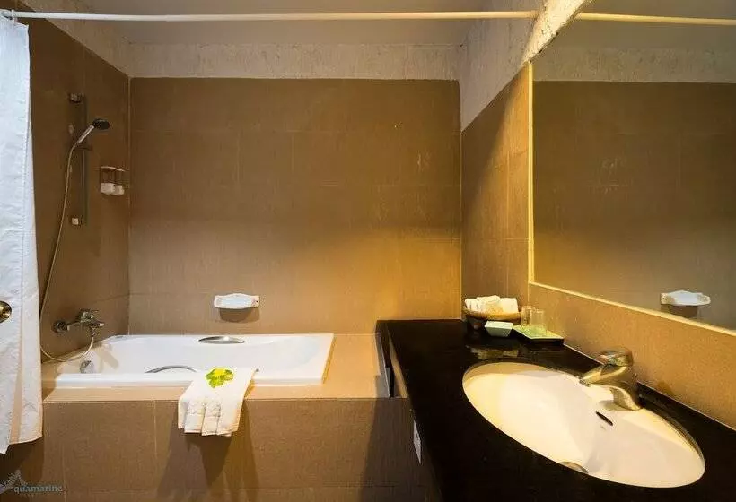 Krabi Aquamarine Resort Sha Plus