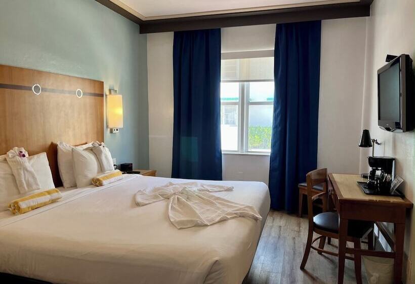 Majestic Hotel South Beach