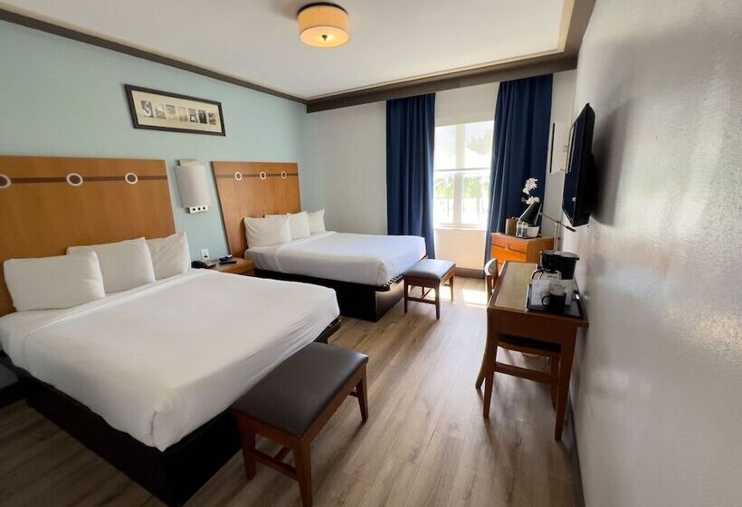 Majestic Hotel South Beach