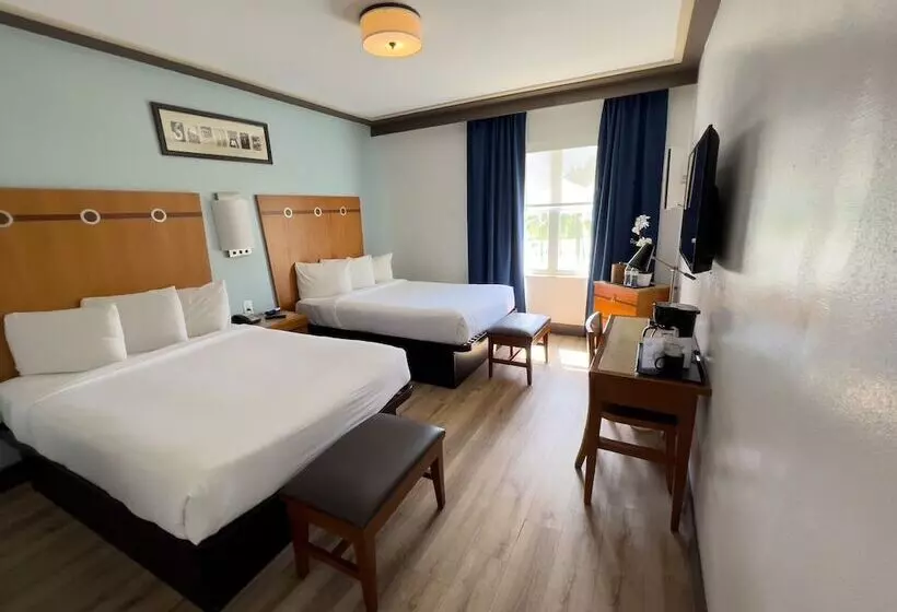 Majestic Hotel South Beach