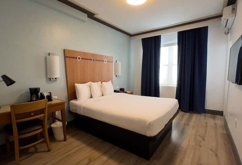 Majestic Hotel South Beach