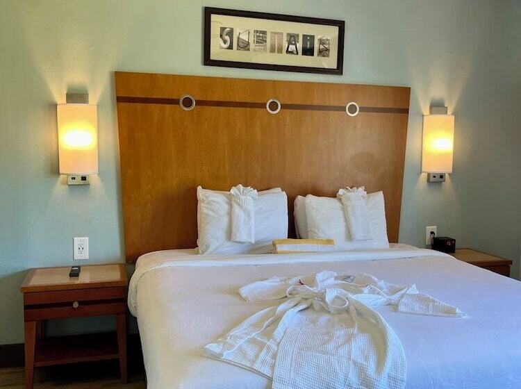 Majestic Hotel South Beach